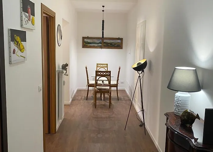 Domus Porta Furba Apartment